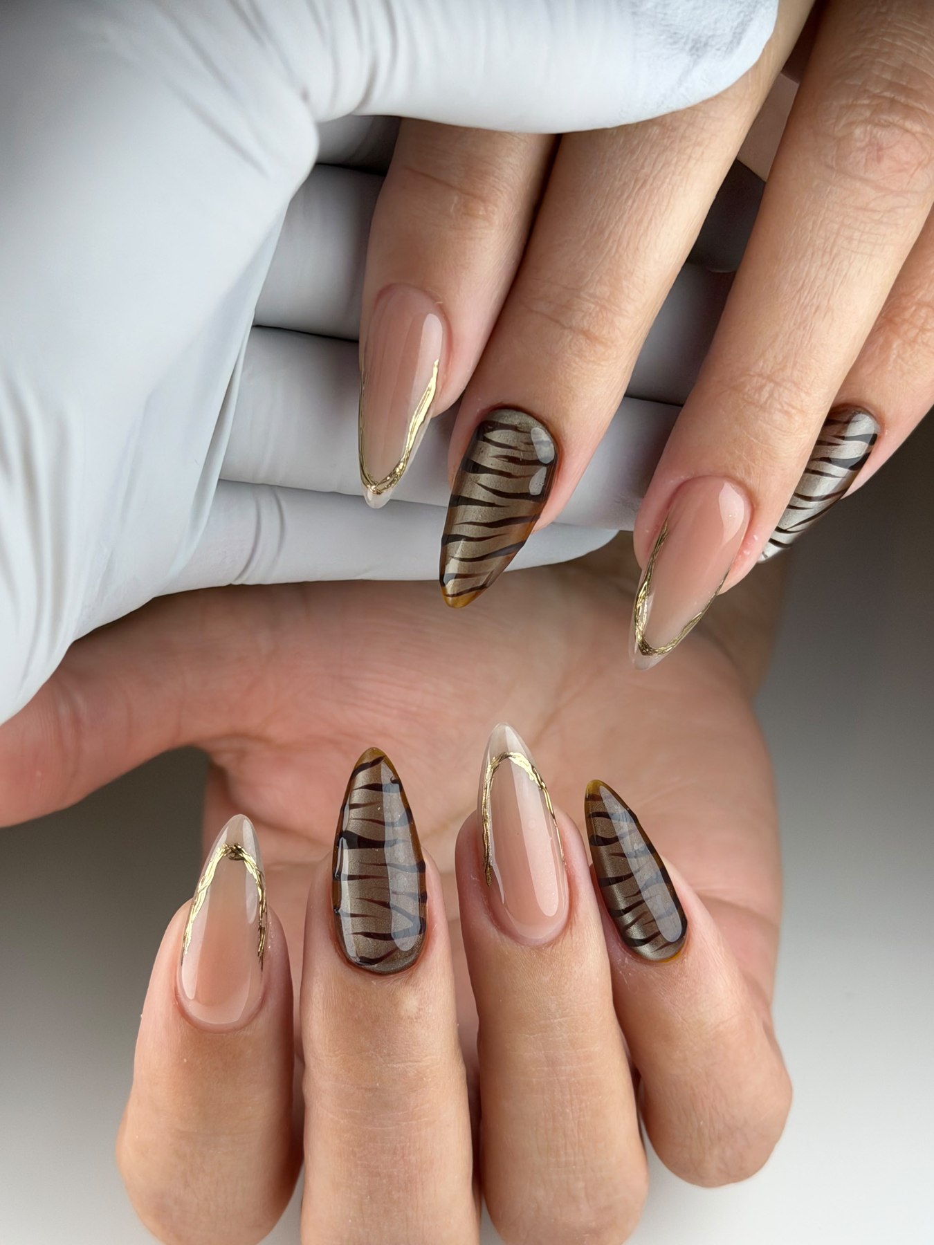 Uñas de gel — trabajo realizado en MUSE Studio
