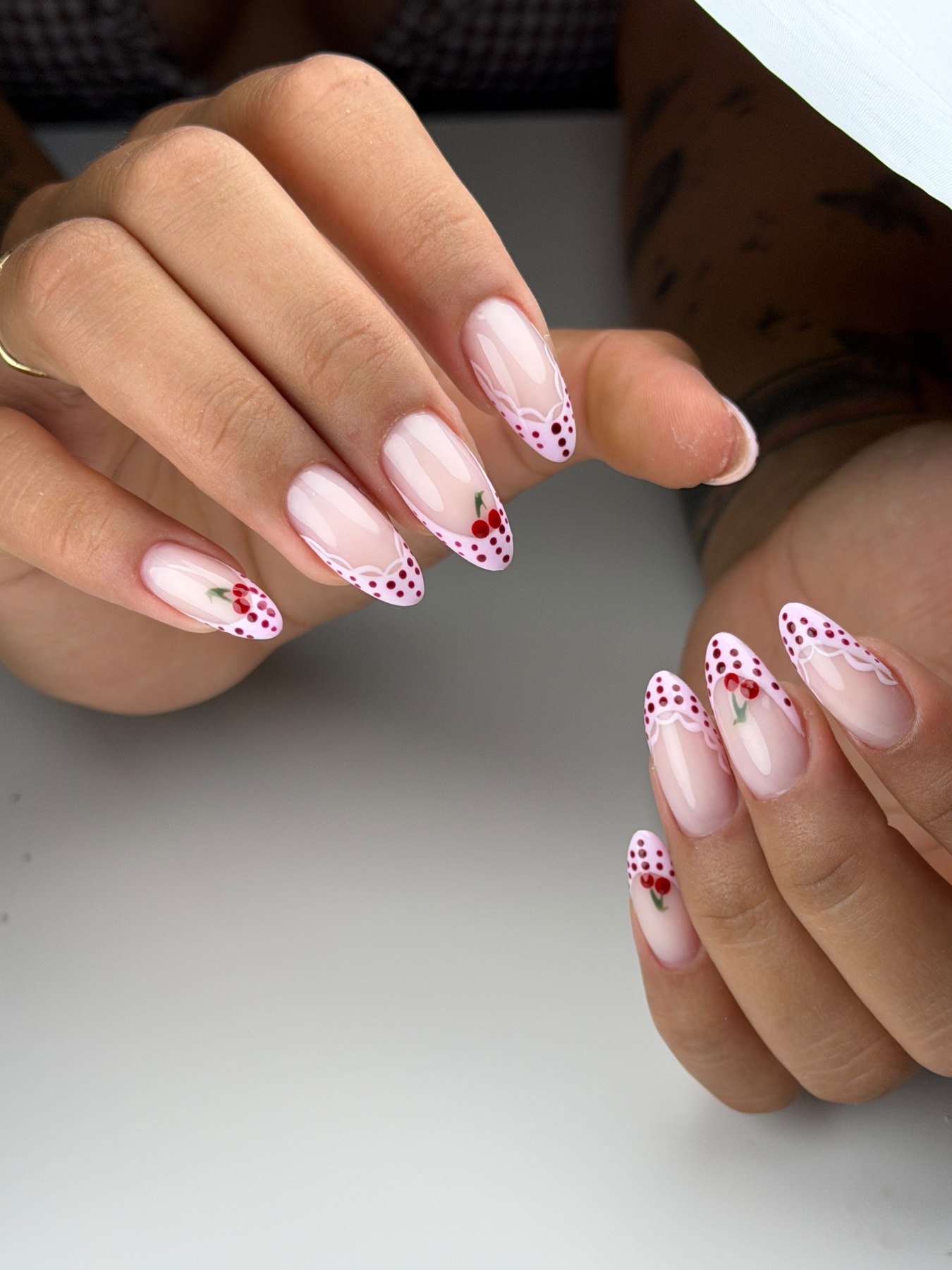 Uñas de gel — trabajo realizado en MUSE Studio