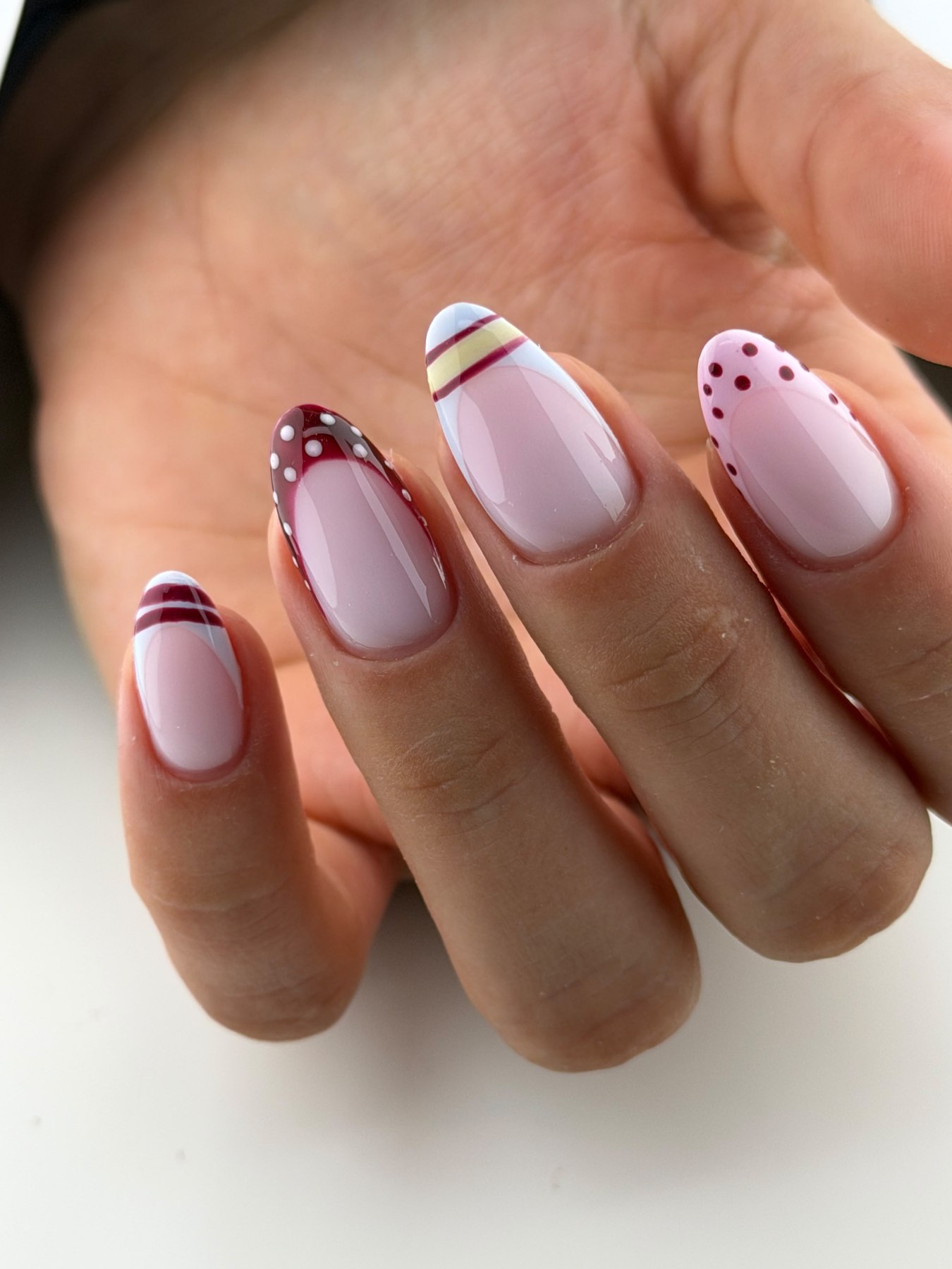 Manicura rusa combinada — trabajo realizado en MUSE Studio